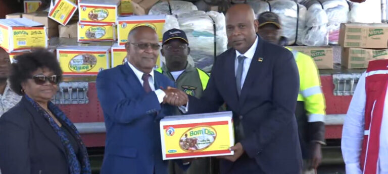 Chega segunda aeronave de ajuda angolana a Moçambique